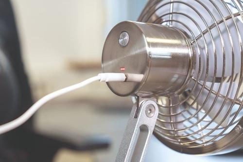 Akku-Tischventilator "STEEL FLEX" 86705