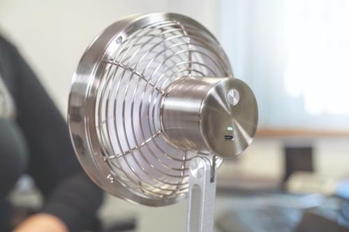 Akku-Tischventilator "STEEL FLEX" 86705